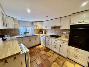 Photo 6- click for photo gallery